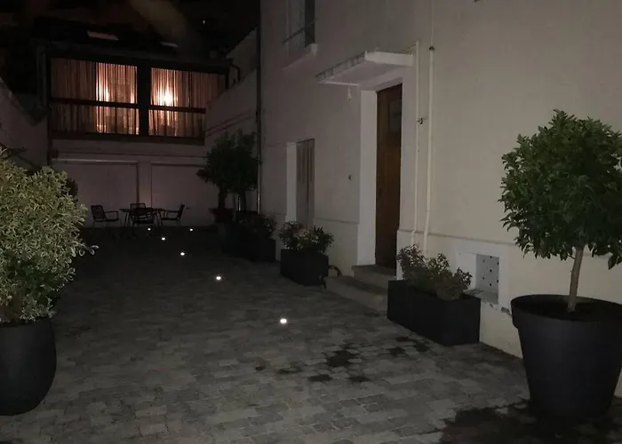 RARE PETIT COCON F1 Calme possibilité jacuzzi hammam en sus